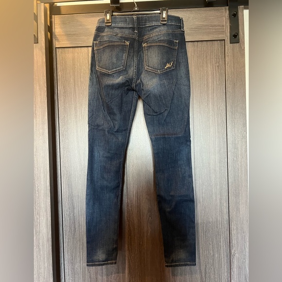 Express Mid Rise Jean Leggings 2R - Picture 2 of 3